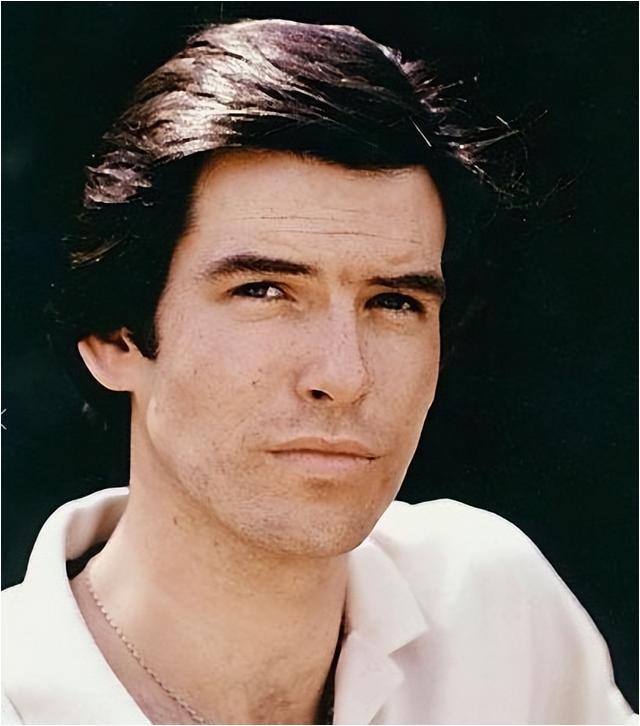 爱游戏试玩哈兰德重返赛场，出色发挥首场状态出色，澳大利亚队观众沸腾！